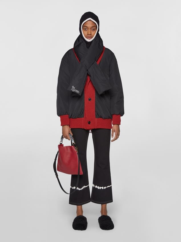 HOBO BAG IN RED GRAINED CALFSKIN AND RESIN HANDLE - 2