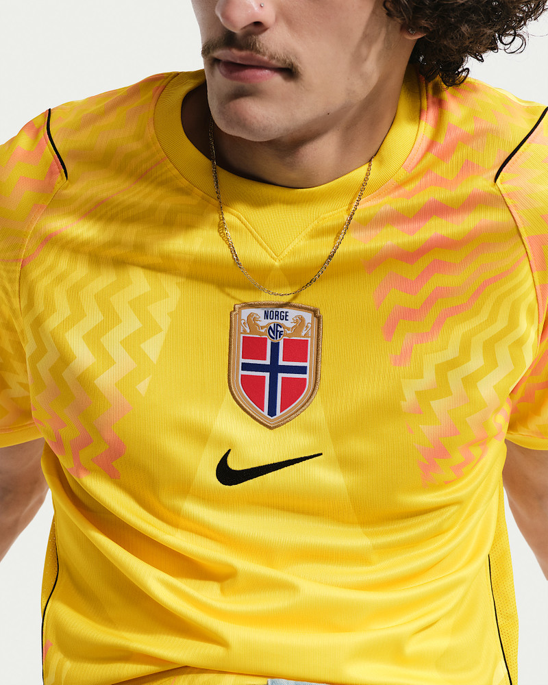 Norway 2026 Stadium Goalkeeper Men's Nike Dri-FIT Soccer Replica Short-Sleeve Jersey 3