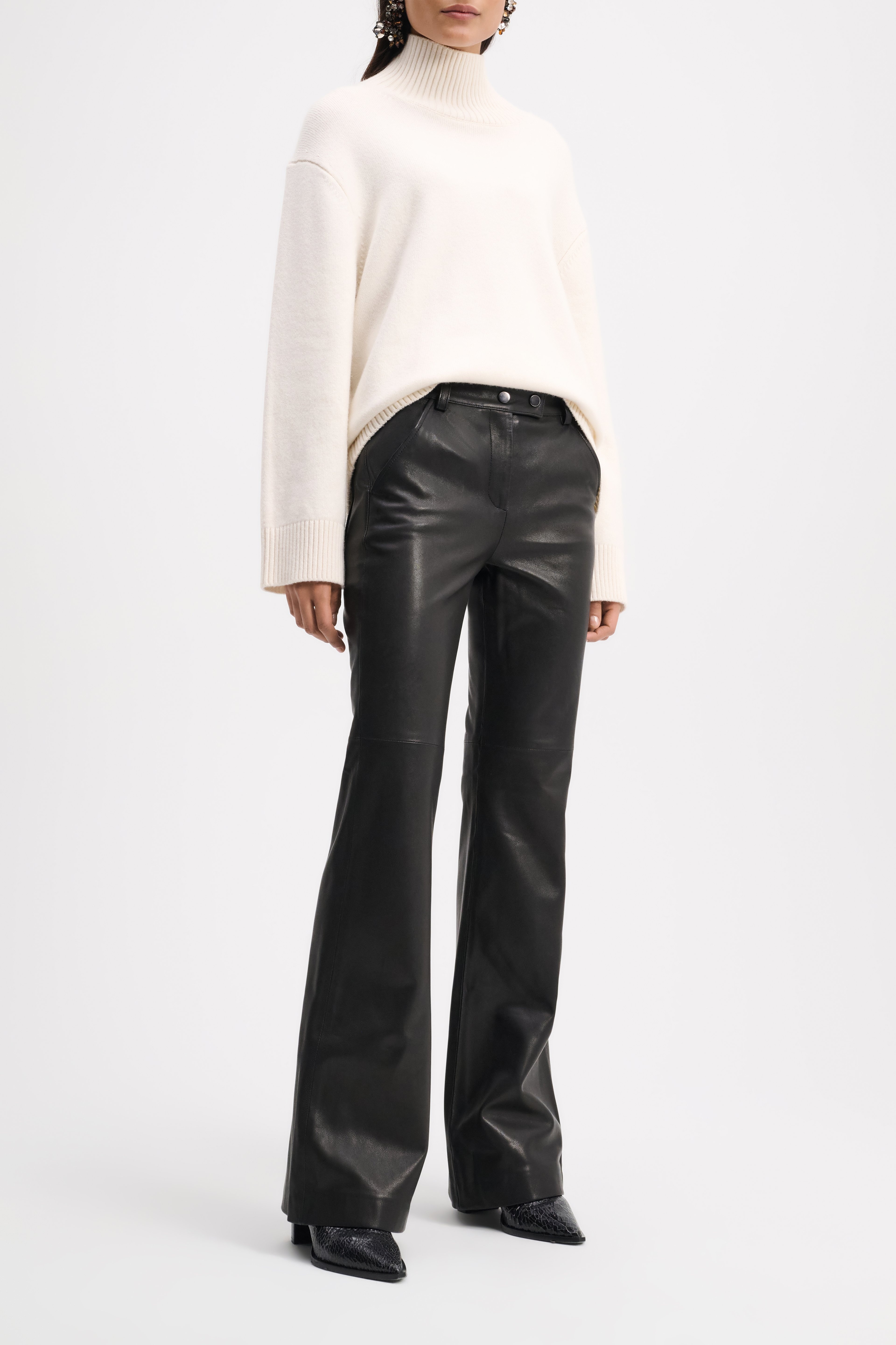 SLEEK STATEMENT pants - 2