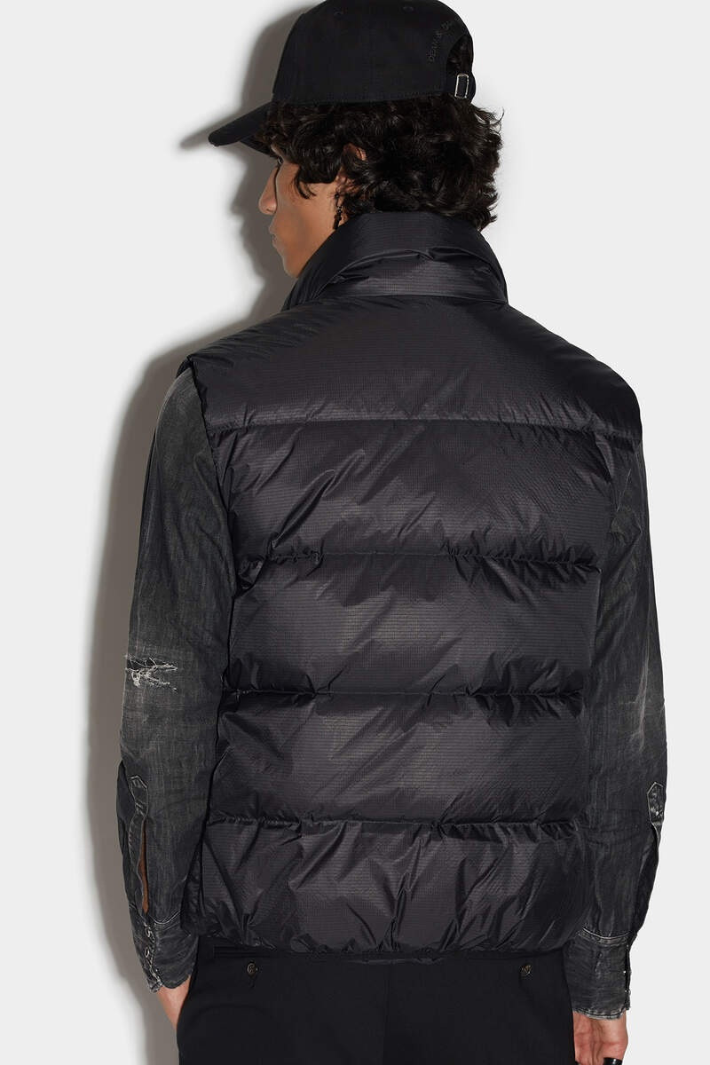 DSQUARED2 DSQUARED2 PUFFER VEST outlook
