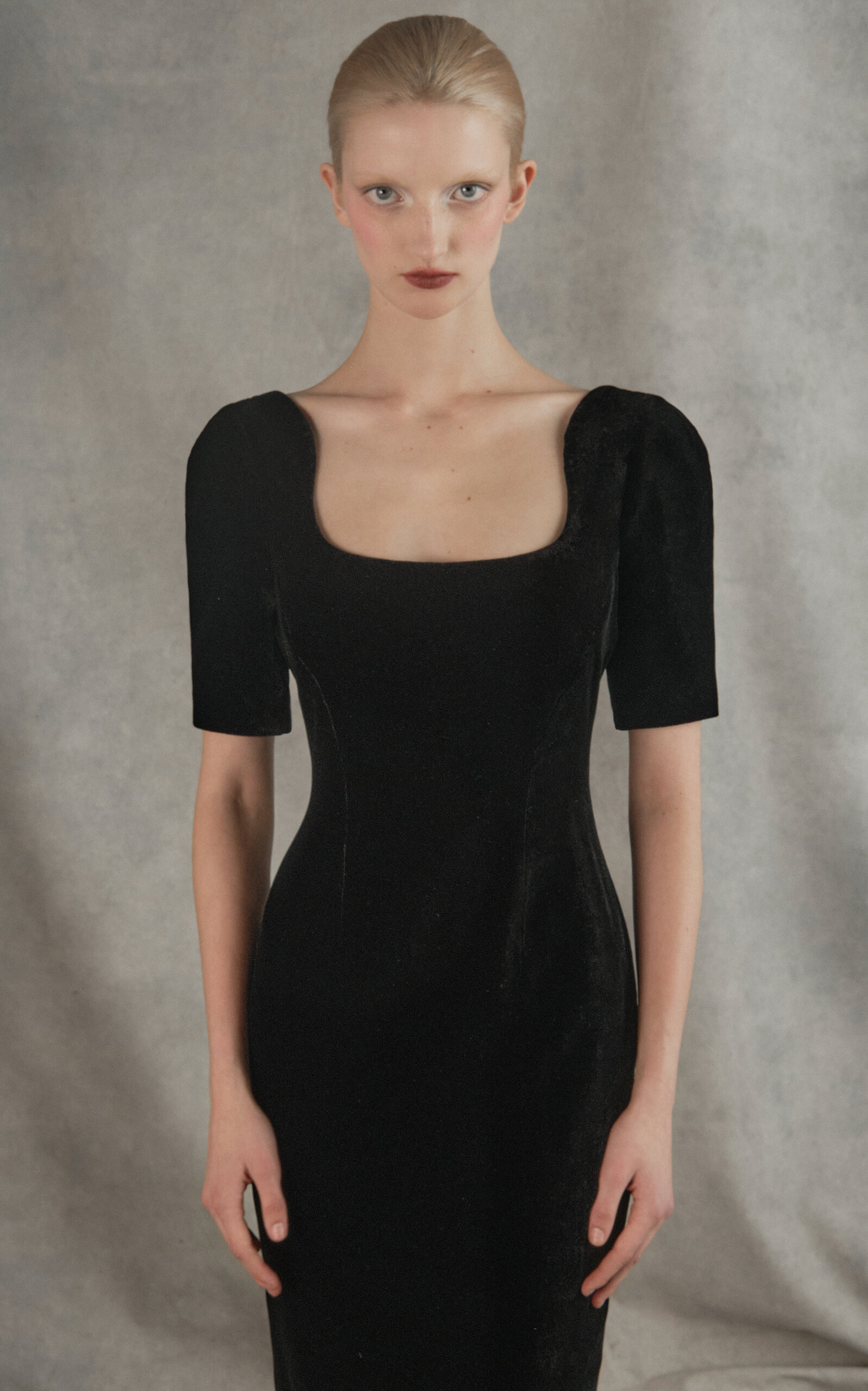 Scoop-Neck Velvet Midi Dress black - 3