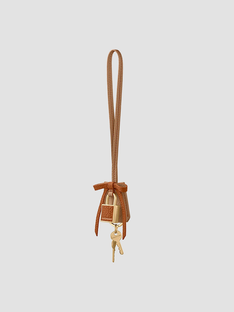 Women's The Bow Padlock Charm - Sandstone Pecan 5
