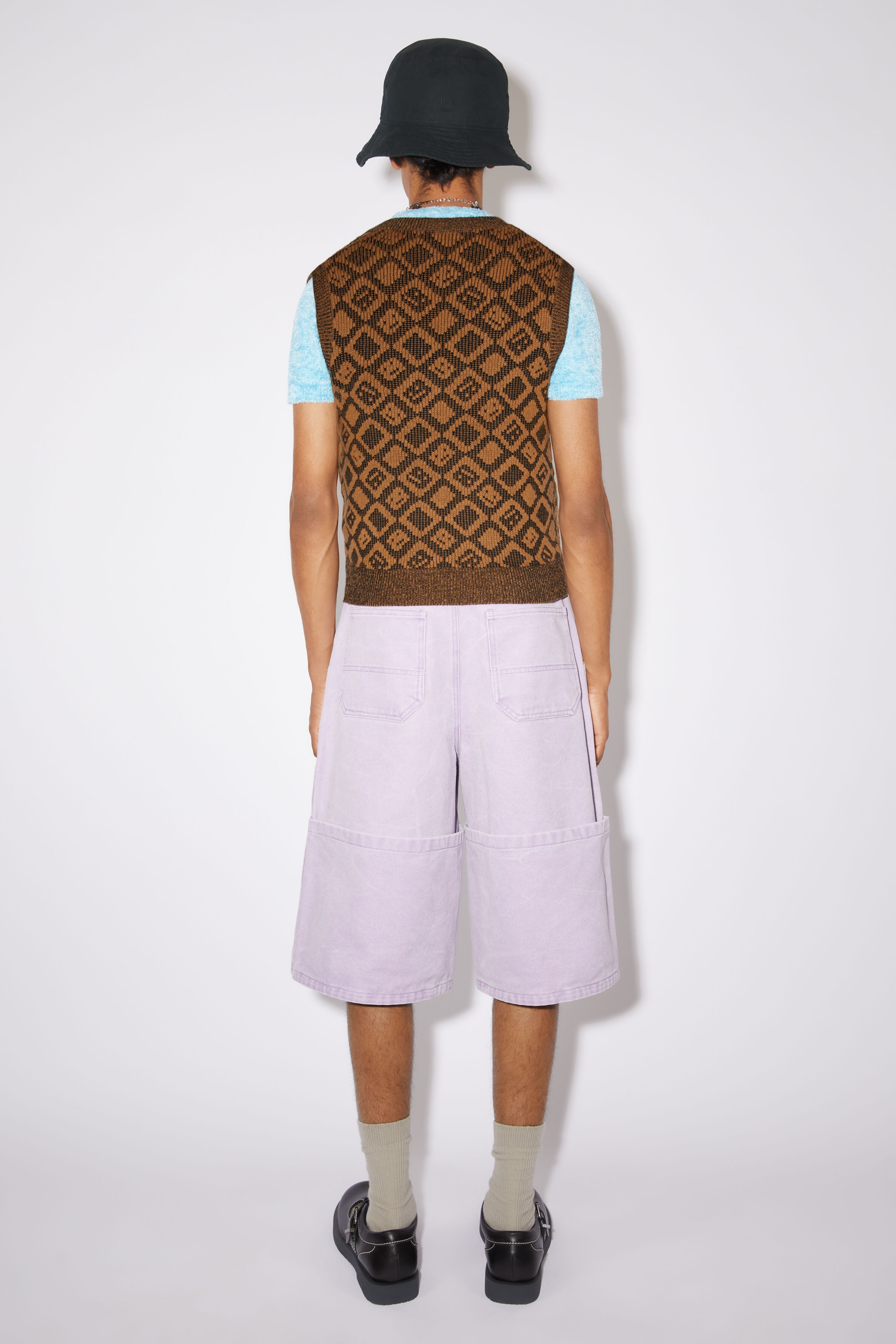 Face tiles vest - Toffee brown/black - 3