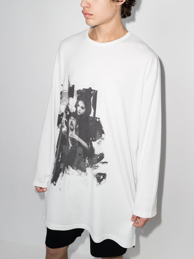 Yohji Yamamoto photograph-print long-sleeve T-shirt outlook