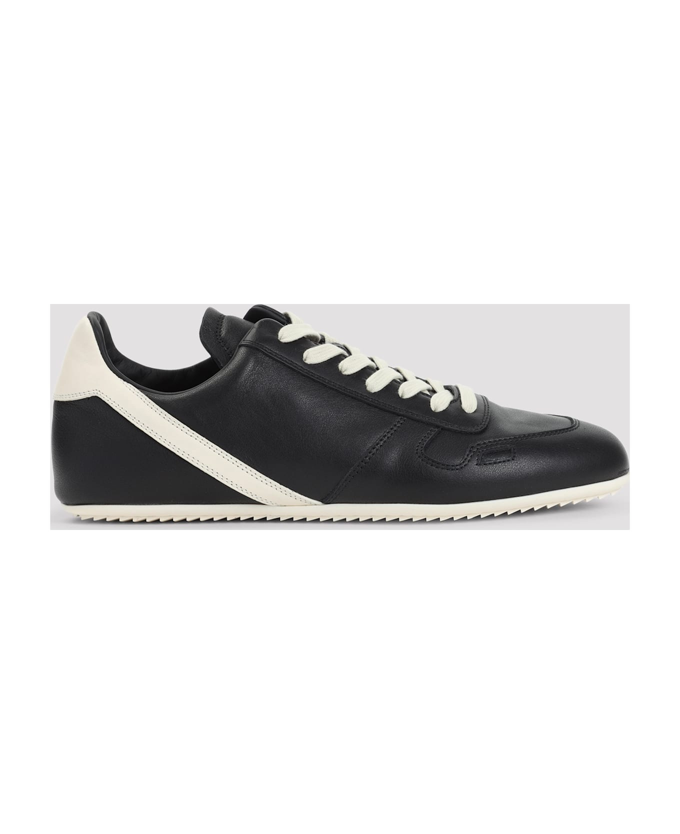 Minimal Sneakers - 3
