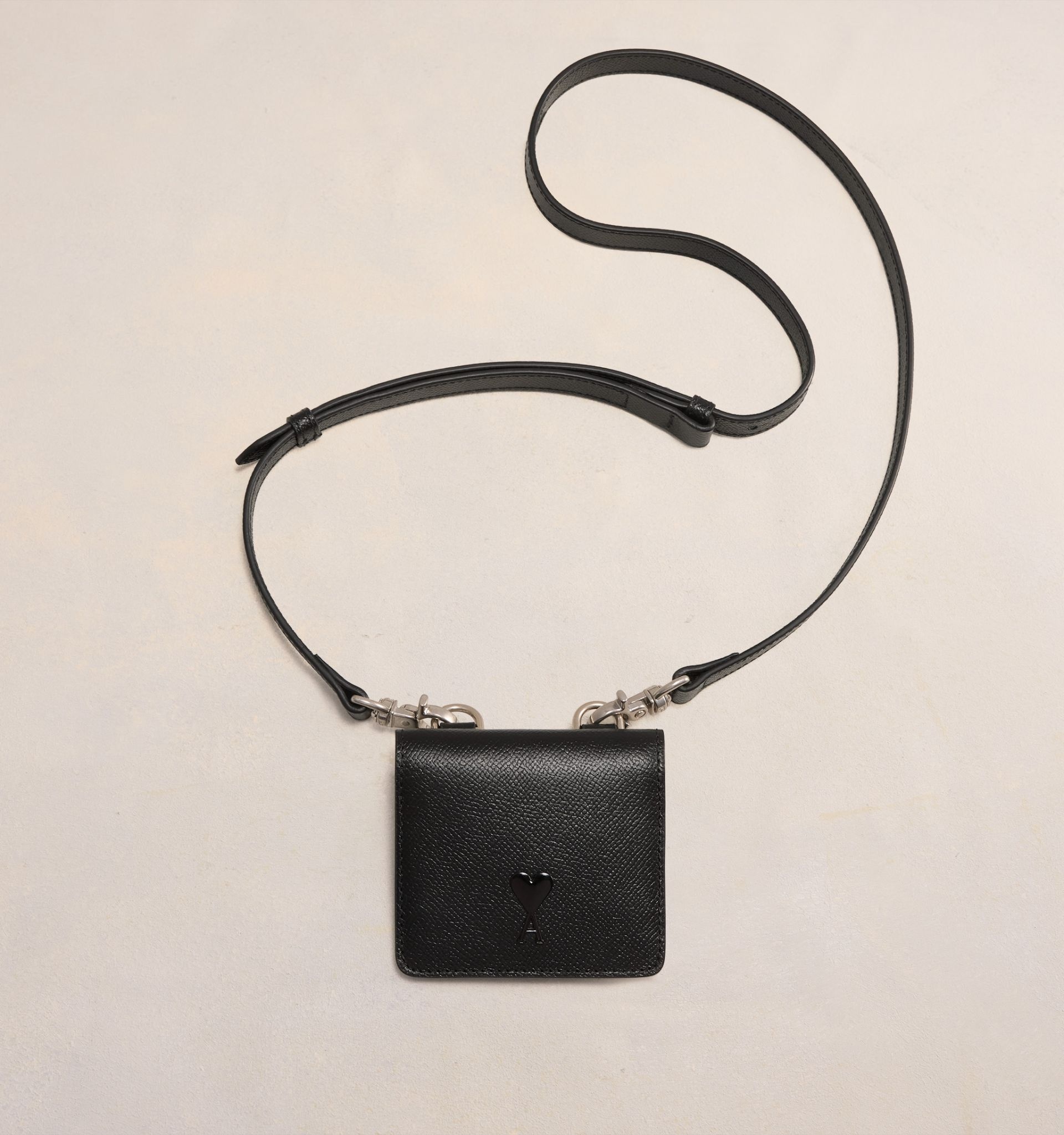 【 AMI 】AMI DE COEUR STRAP CARDHOLDER AMI Paris Ami De Coeur Strap Card Holder | REVERSIBLE