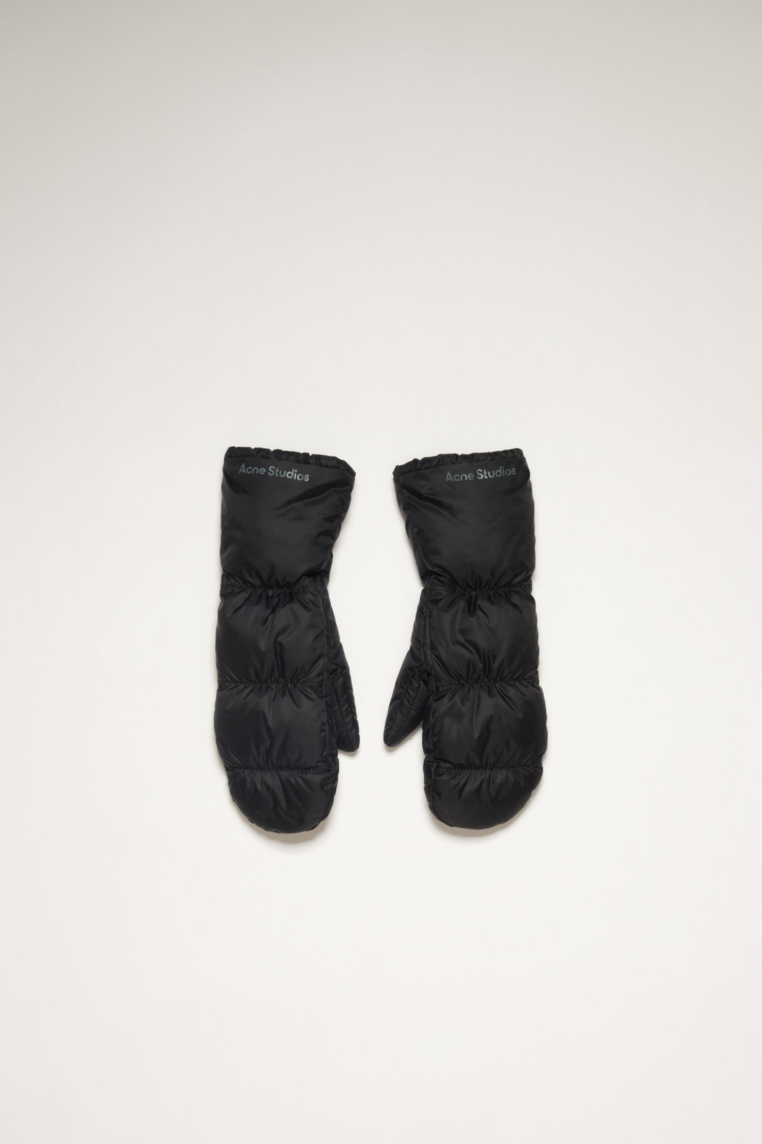 Quilted mittens black - 1