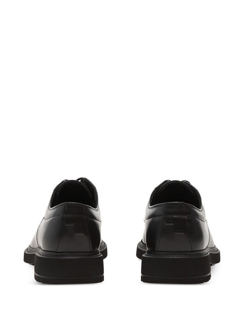 Clean Derby shoes 3