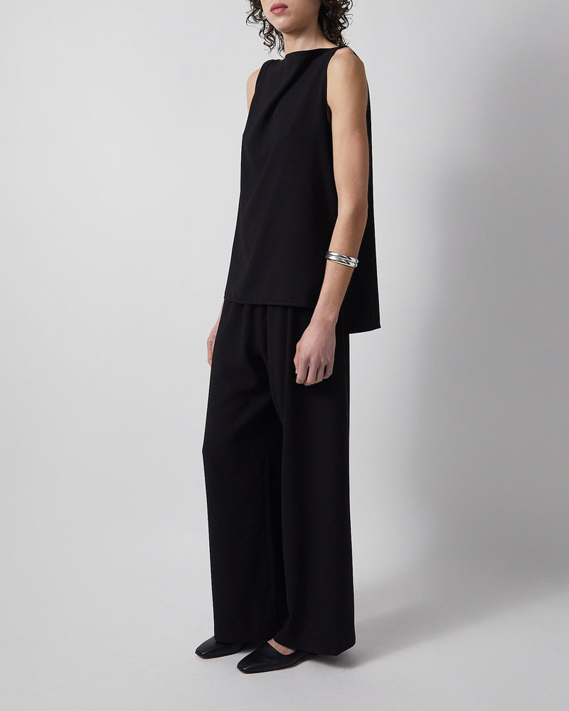 House of Dagmar Black outlook