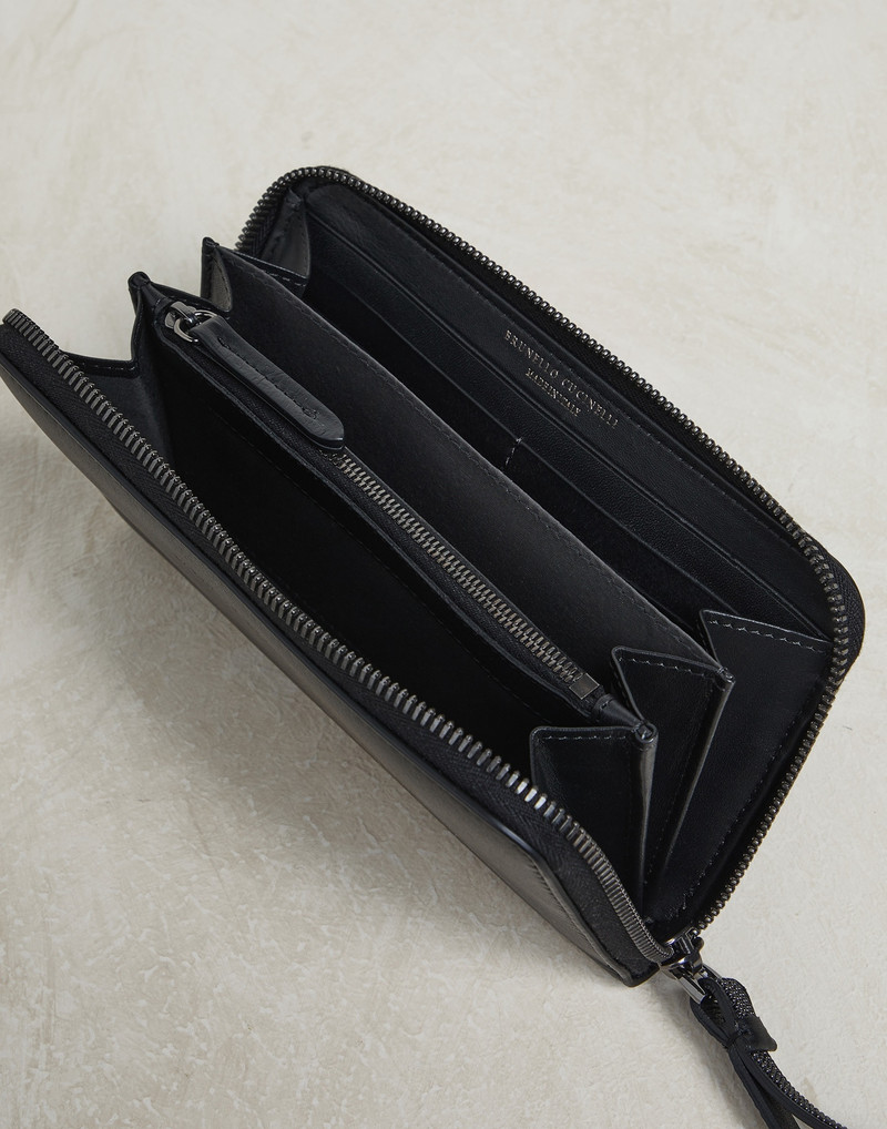 Matte calfskin wallet with precious zipper pull 5