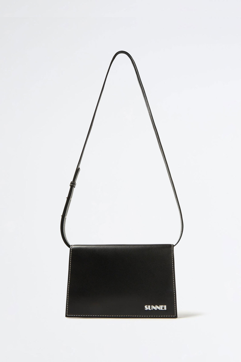BLACK SHOULDER BAG 1