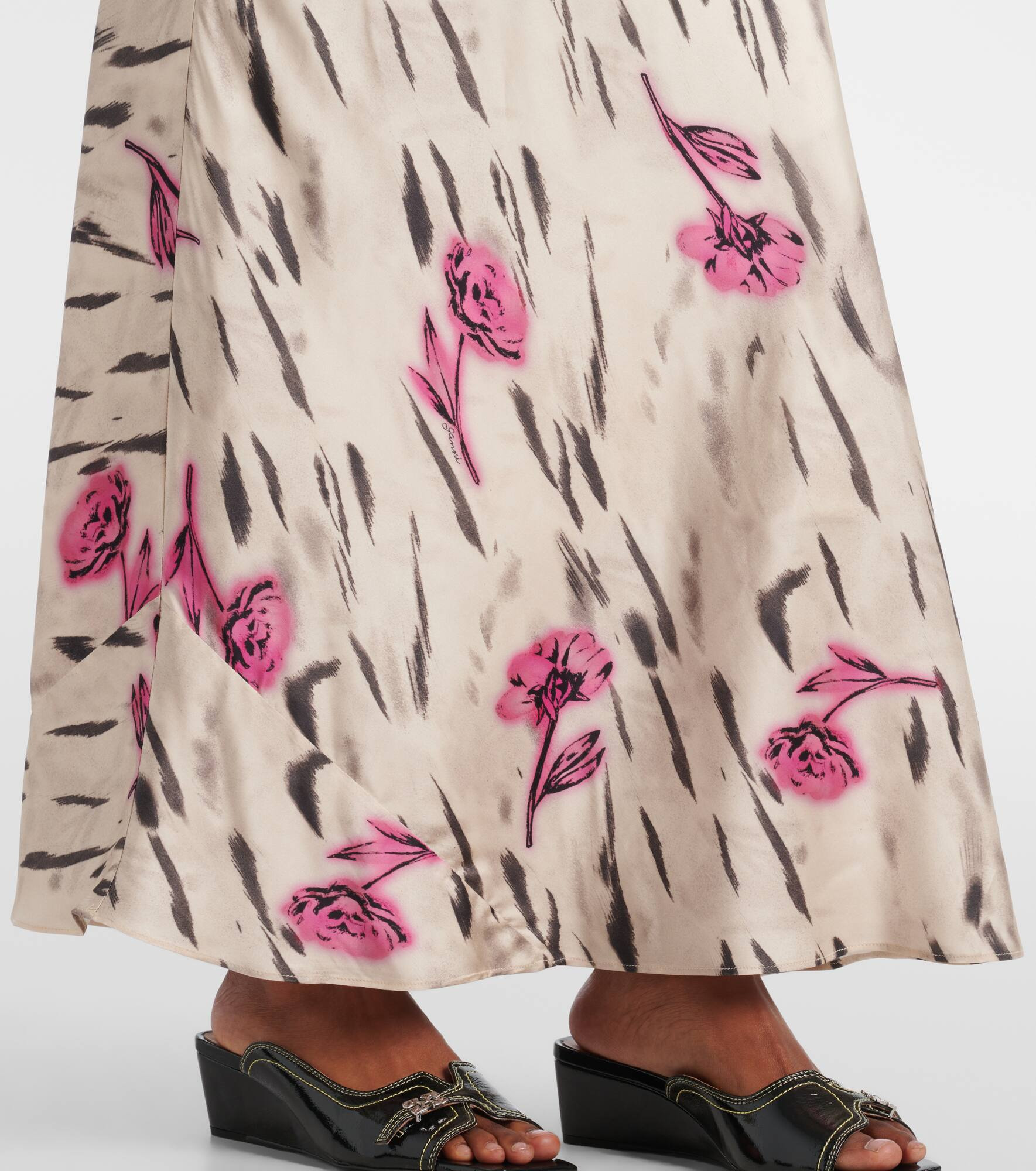 Floral open-back satin maxi dress - 6