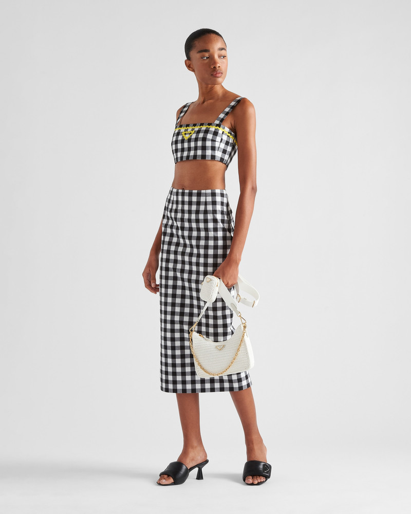 Prada Prada Re-Edition 2005 crochet bag outlook