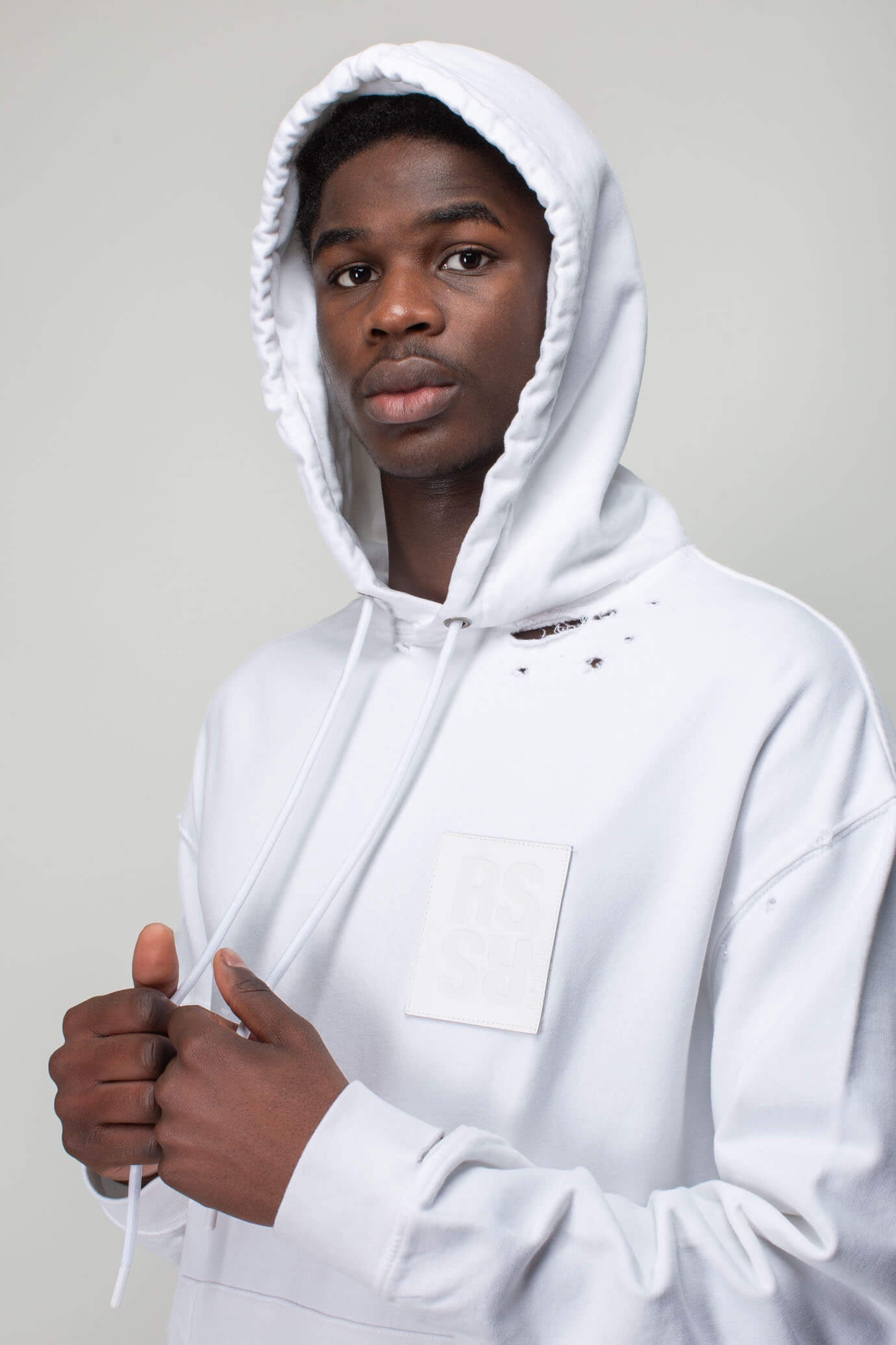Destroyed Regular fit Hoodie with R print - 4