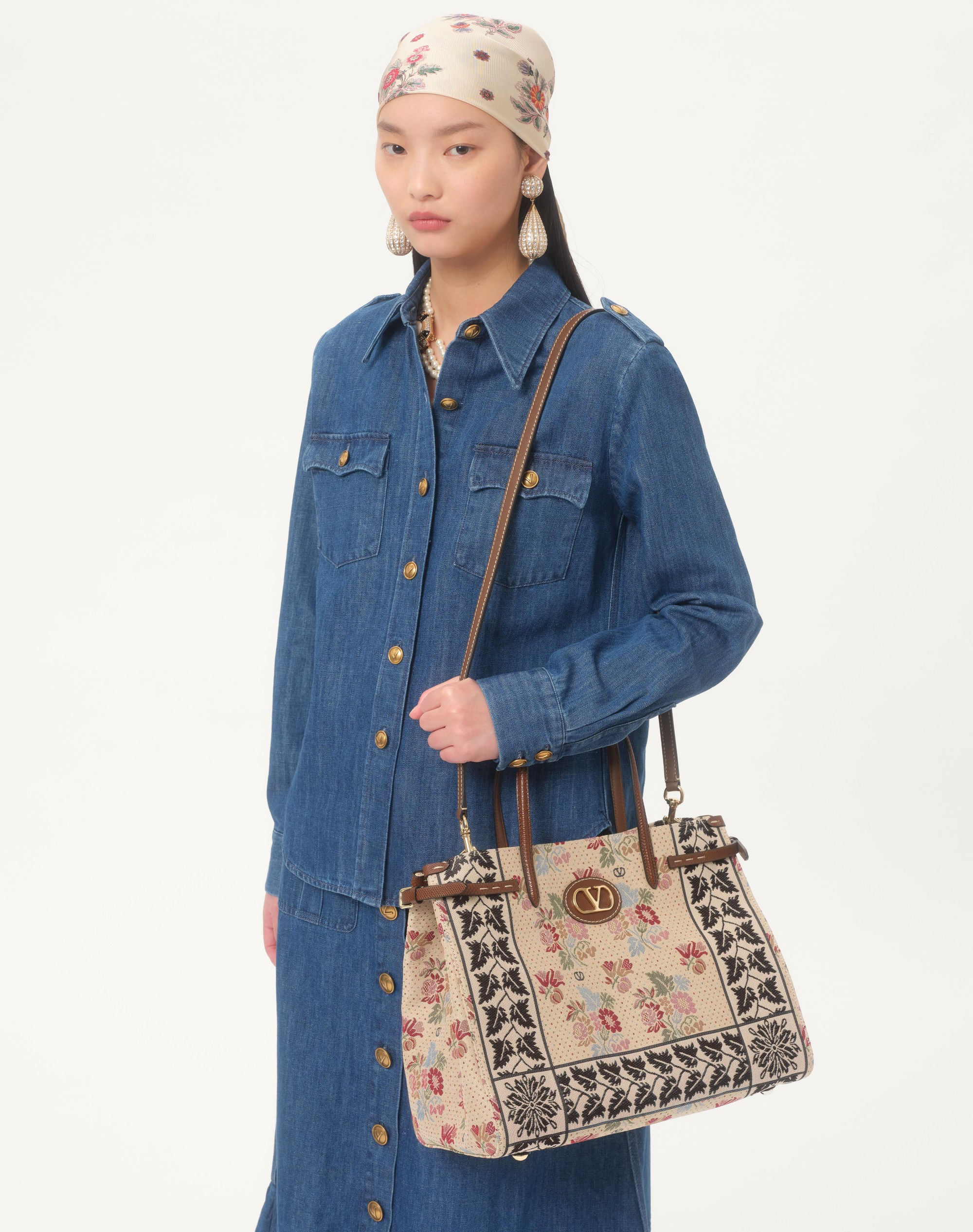 VALENTINO GARAVANI ANTIBES MEDIUM SHOPPING BAG IN JACQUARD AND KARUNG FABRIC - 7