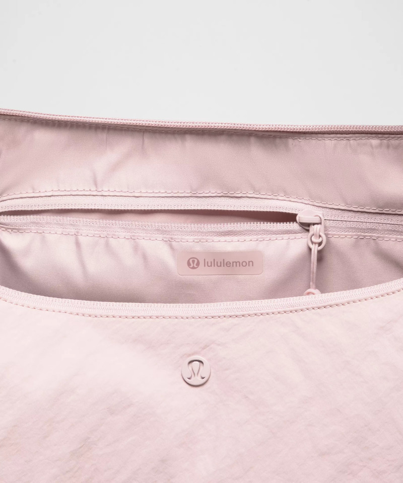 Large Slouchy Sling Bag 13L 5