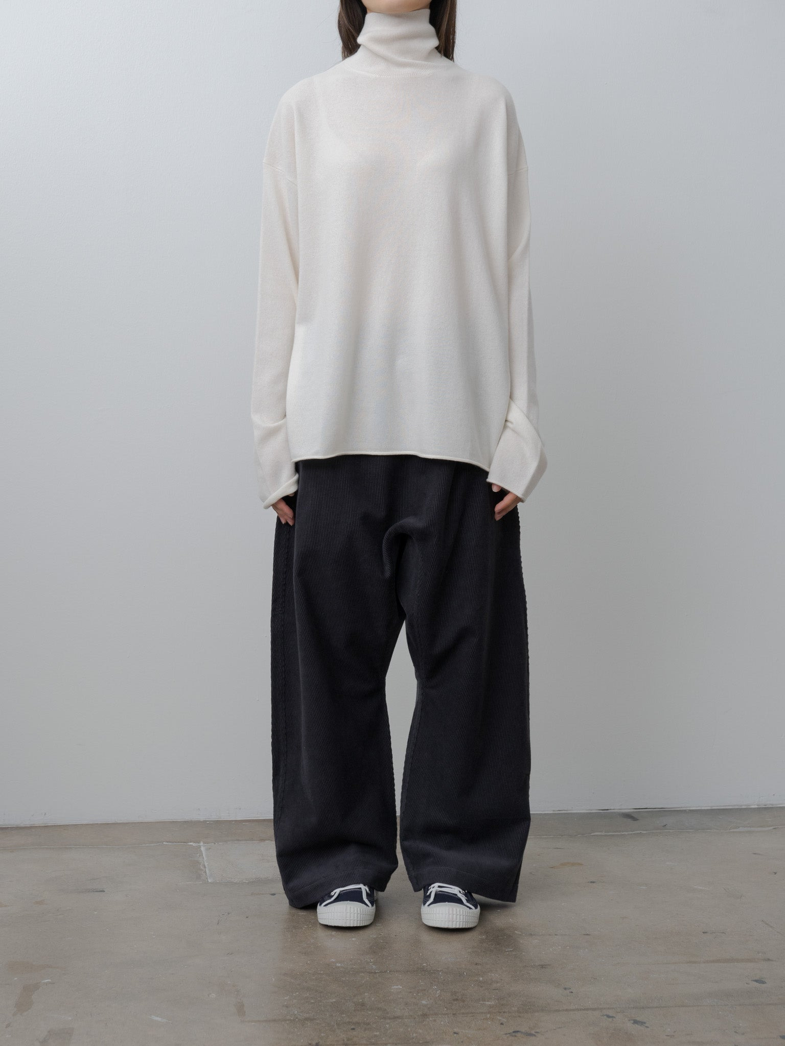 Marchi 1-Ply Cashmere Sweater - Ivory - 2