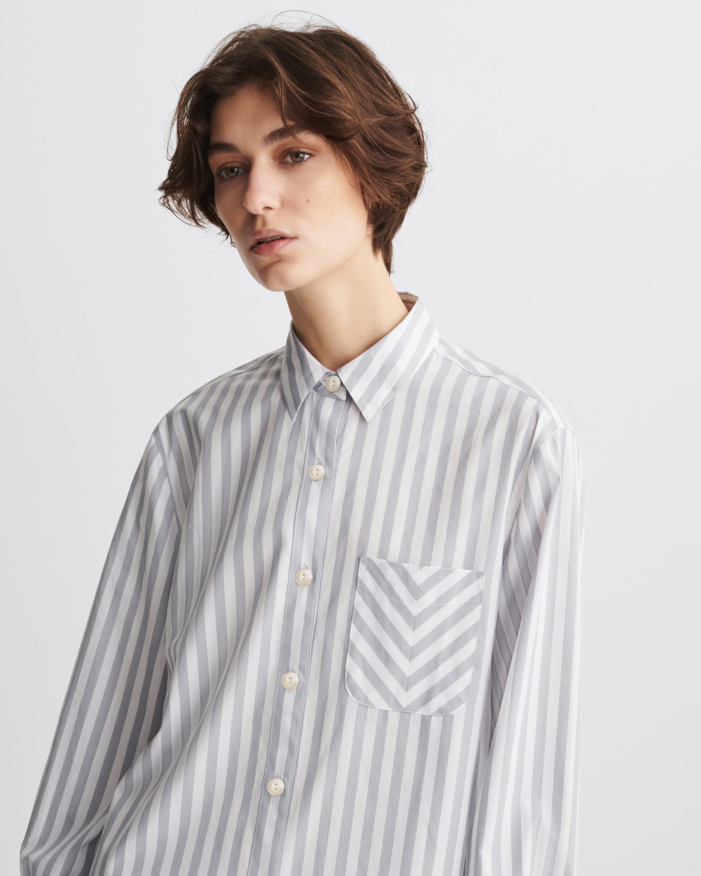 Maxine Cotton Poplin Shirt
Classic Fit Button Down - 2