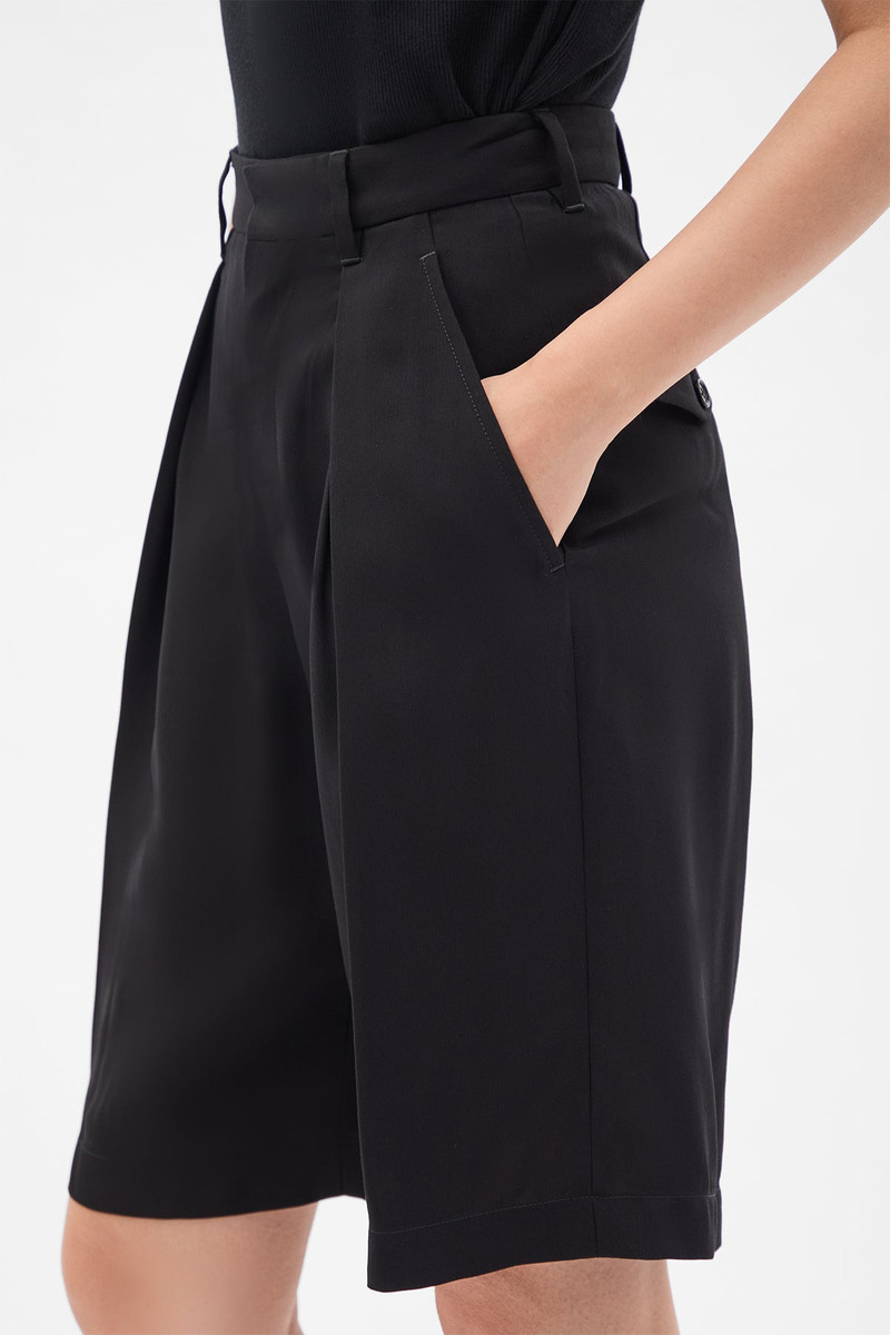Ukje Wide Leg Pleated Shorts 5