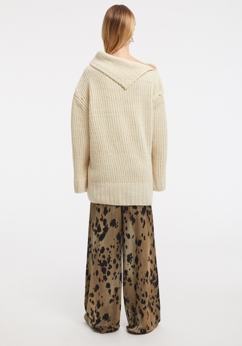 TUNDRA Wrap-collar chenille sweater 5