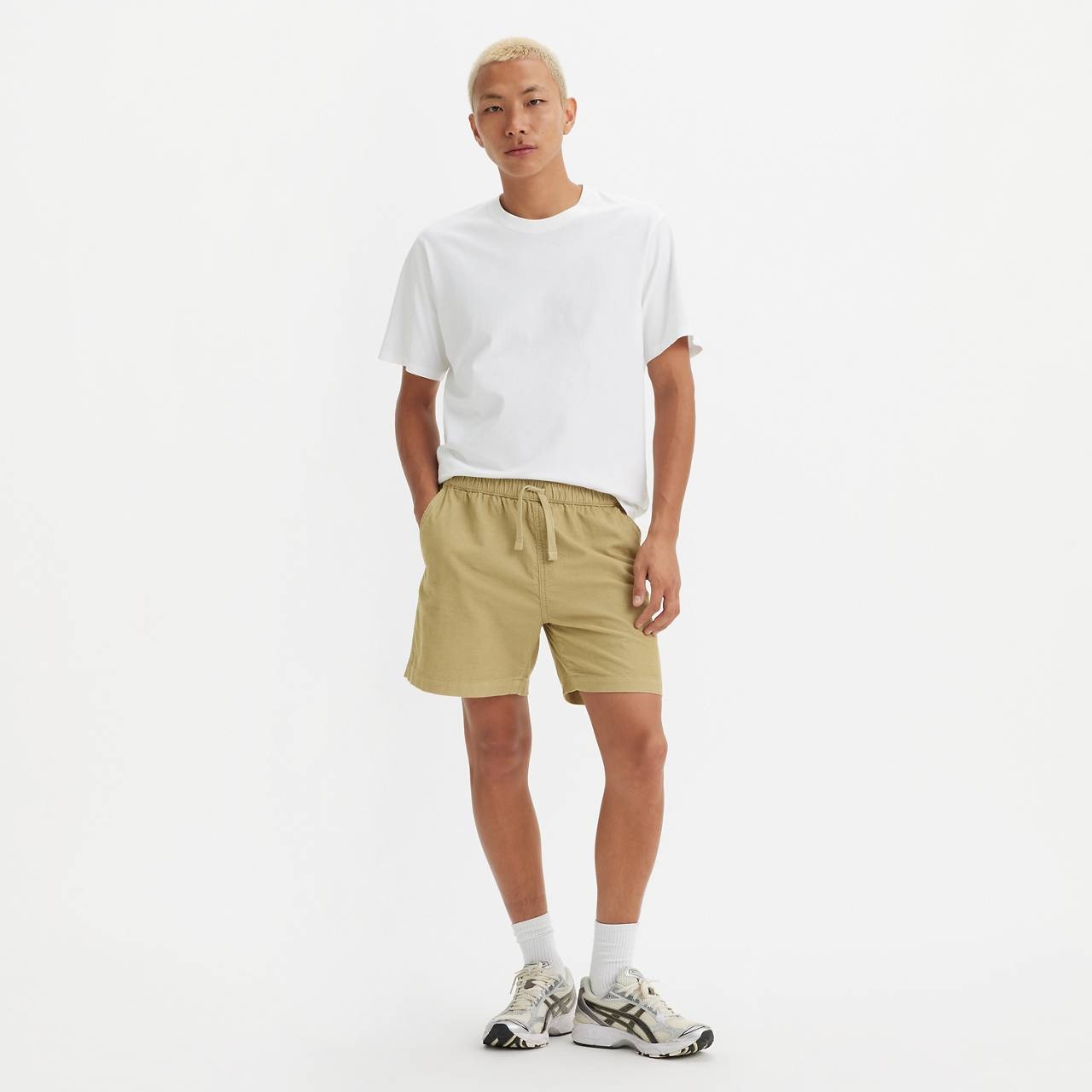 LEVI'S® XX CHINO EASY CORDUROY 6" MEN'S SHORTS - 2