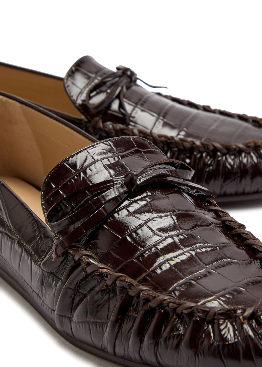 Stuart Weitzman Britt Bow Crocodile-effect Patent Leather Loafers - 4