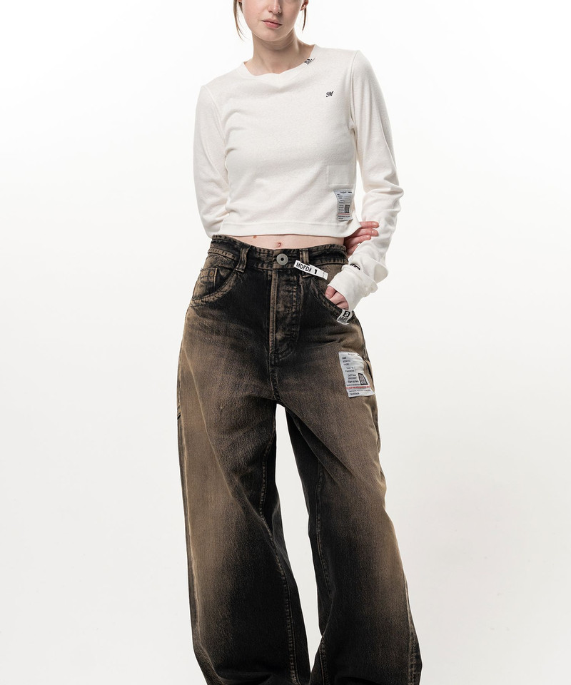V-Neck Cropped Long Sleeve T-Shirt 5