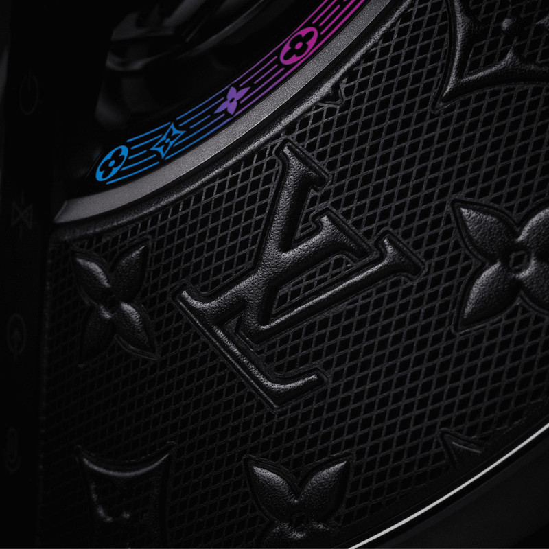 Louis Vuitton Horizon Light Up Speaker 5