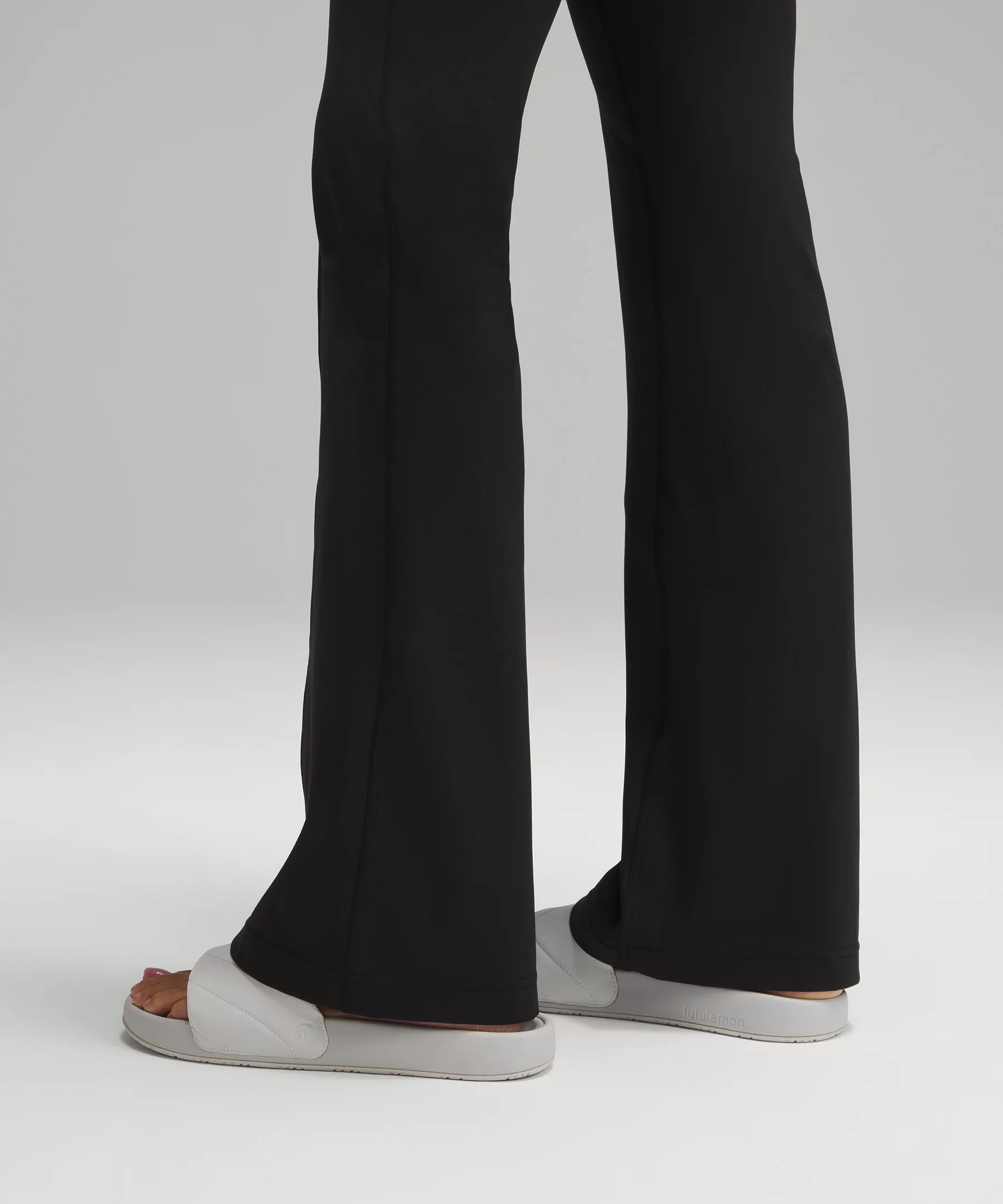 Groove High-Rise Flared Pant with Pockets 32.5" - 6