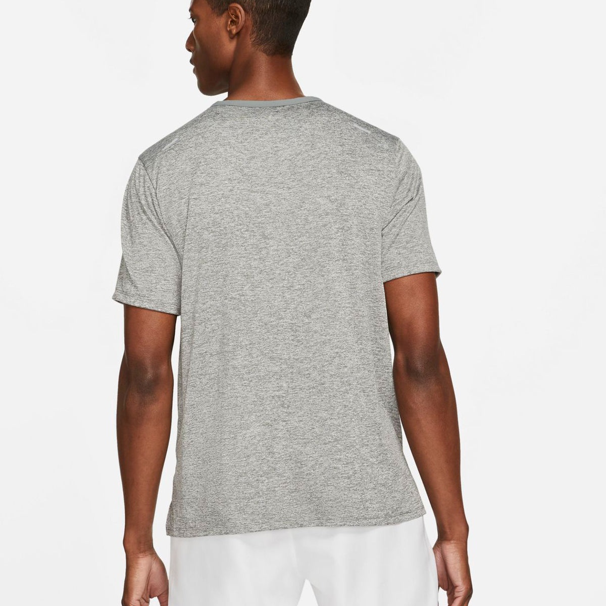 Nike Dri-FIT Rise 365 Shortsleeve - 2