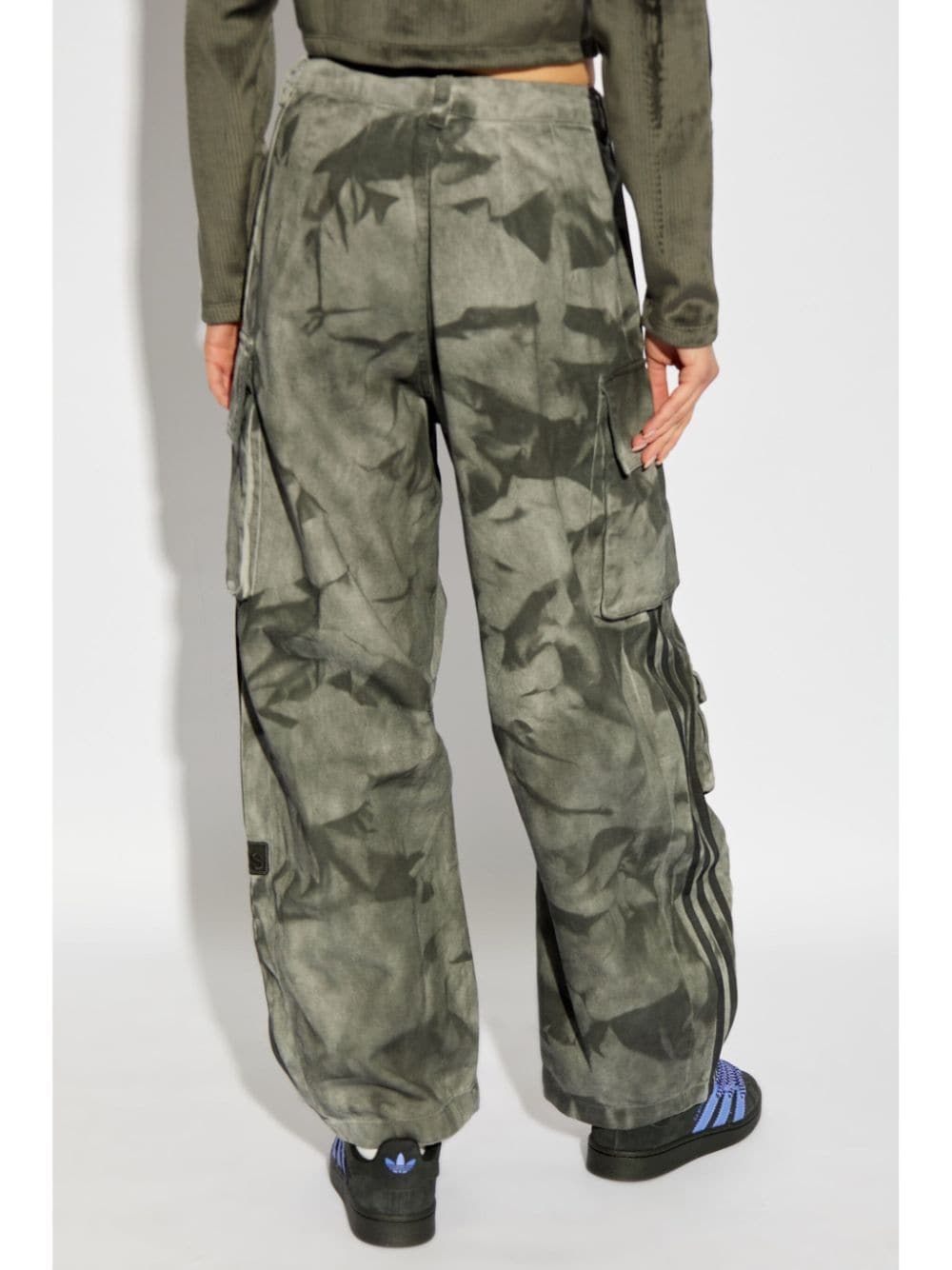 camouflage-print cargo trousers - 4