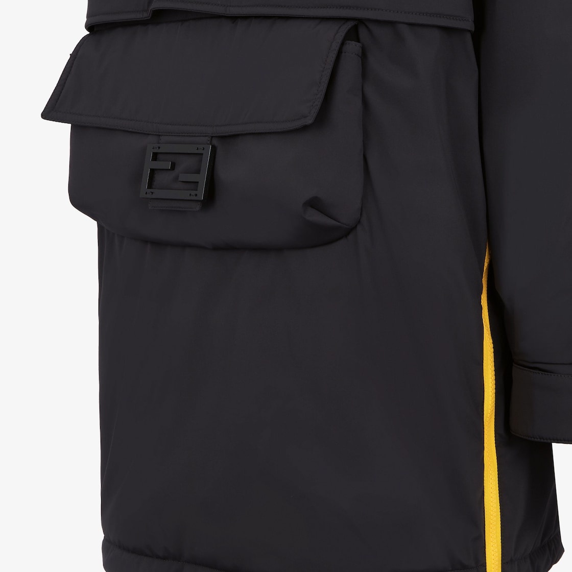 Ski anorak with hood and FF Baguette maxi pocket on the front. Made of black tech fabric. Finished w - 3