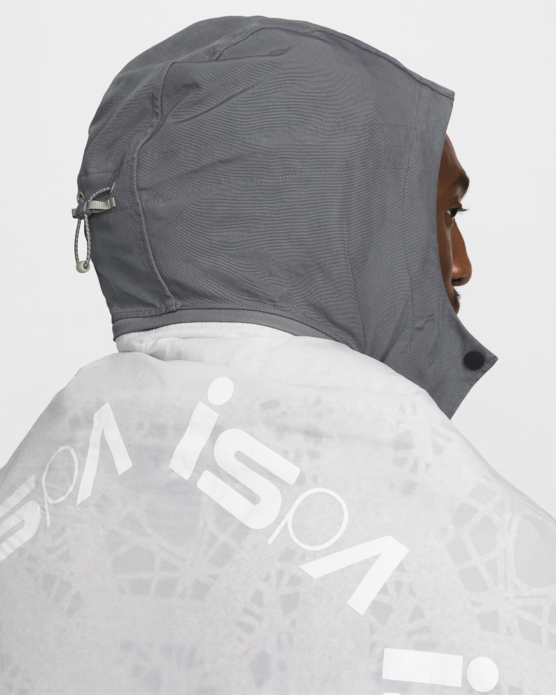 Nike ISPA Metamorph Poncho 10