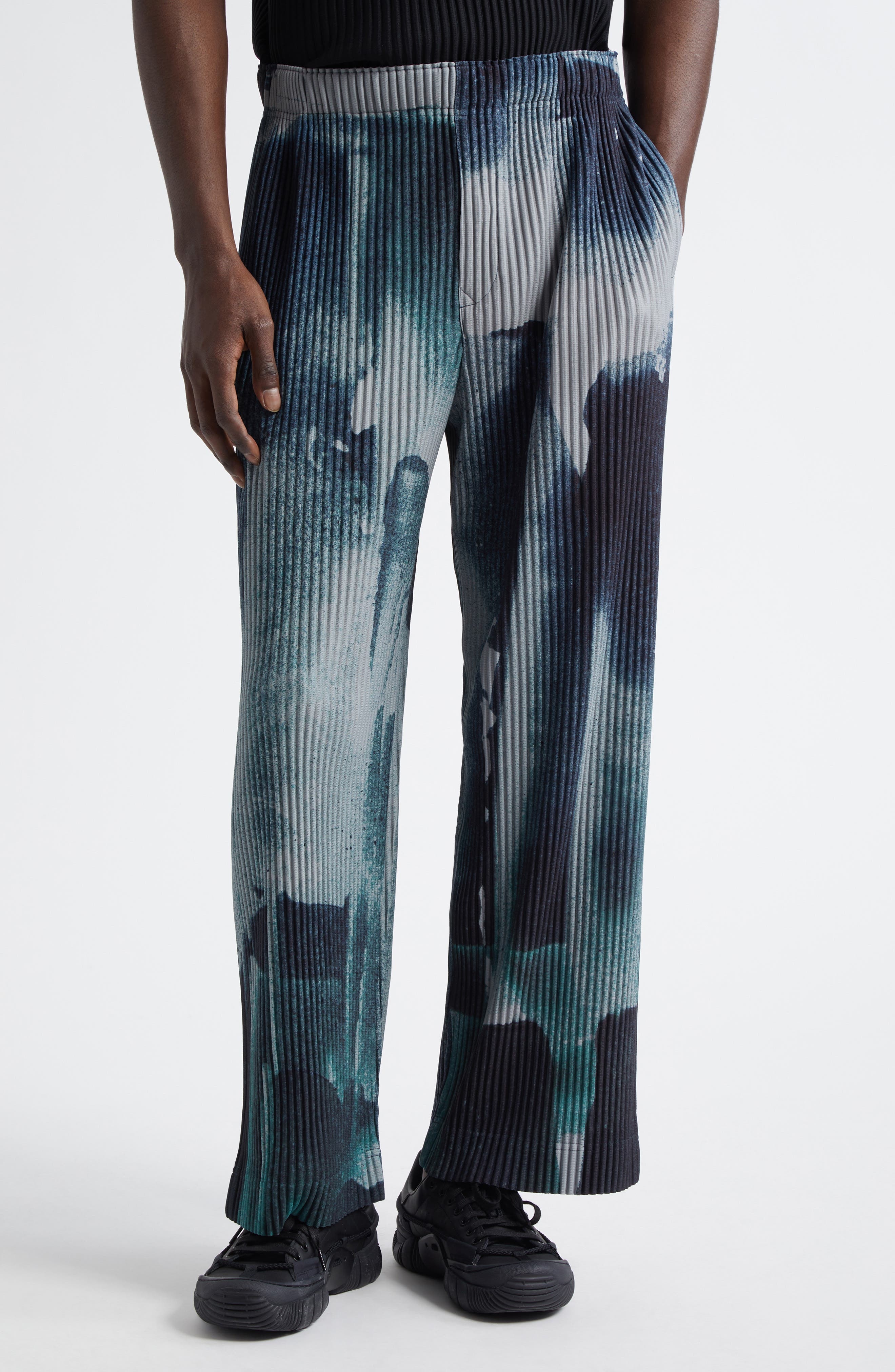 Homme Plissé Issey Miyake Wind Walk Pleated Straight Leg Pants in Gray at Nordstrom - 1