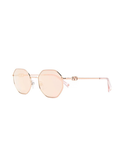 Valentino neck chain sunglasses outlook