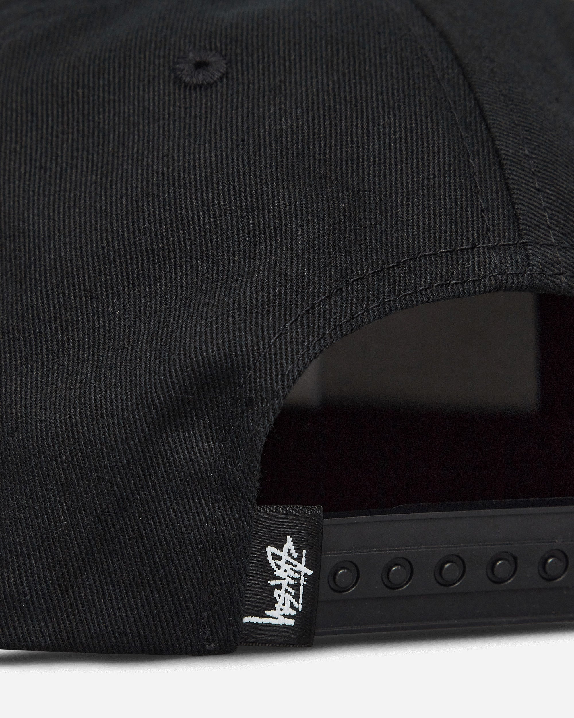 No. 4 Point Crown Cap Black - 6