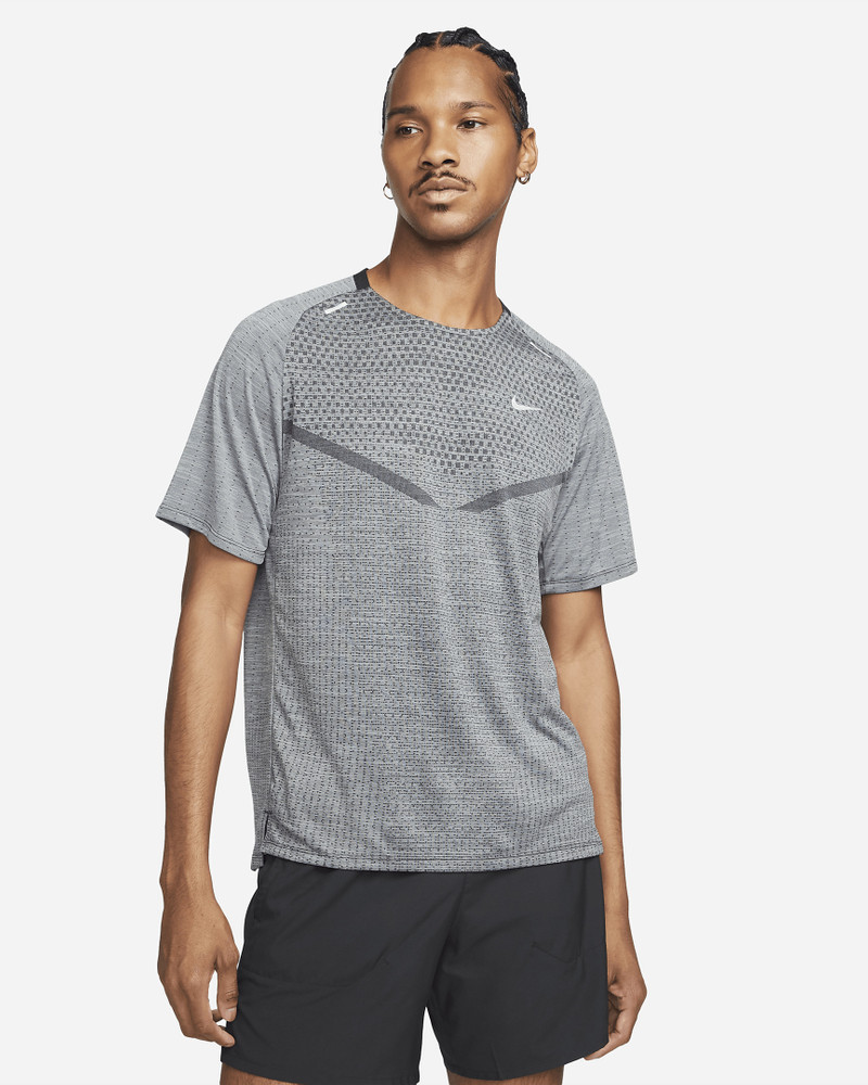 Nike TechKnit 남자의 드리프 ADV 짧은 소매 실행 탑 - 1