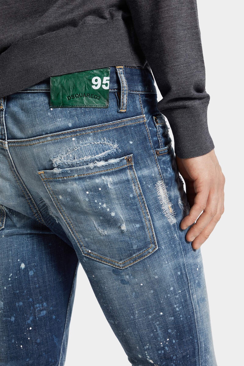 MEDIUM GALAXY WASH SUPERTWINKY JEANS - 6