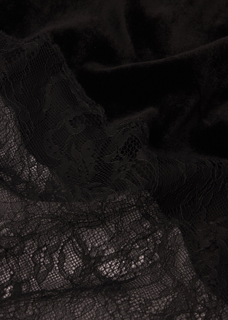 Velvet Lace Skirt in Black 4