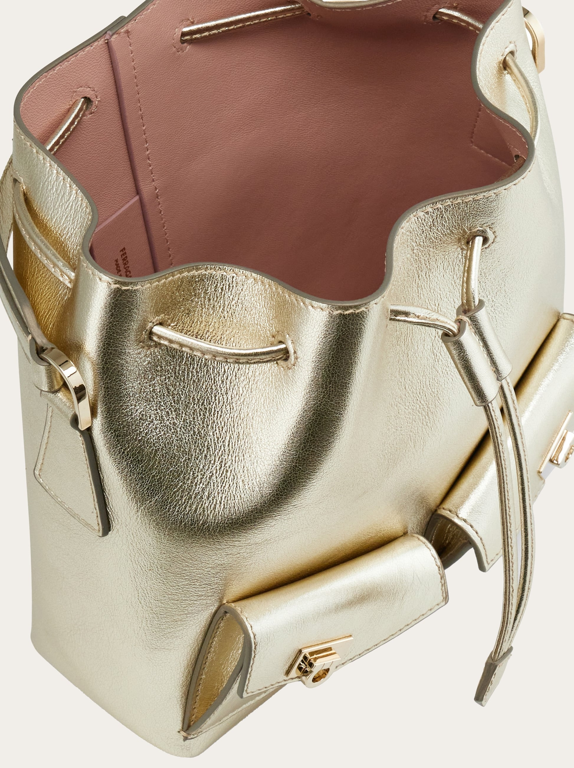 Multipocket bucket bag - 4