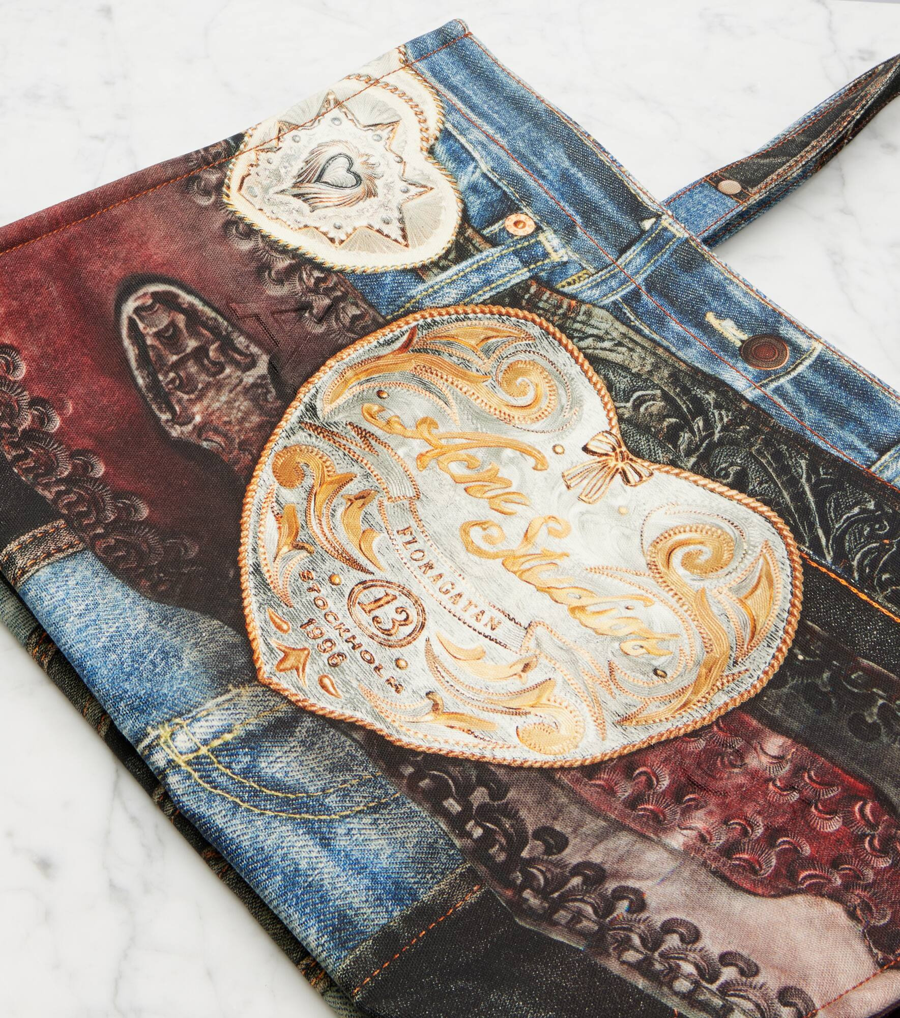 Embossed canvas tote bag - 6
