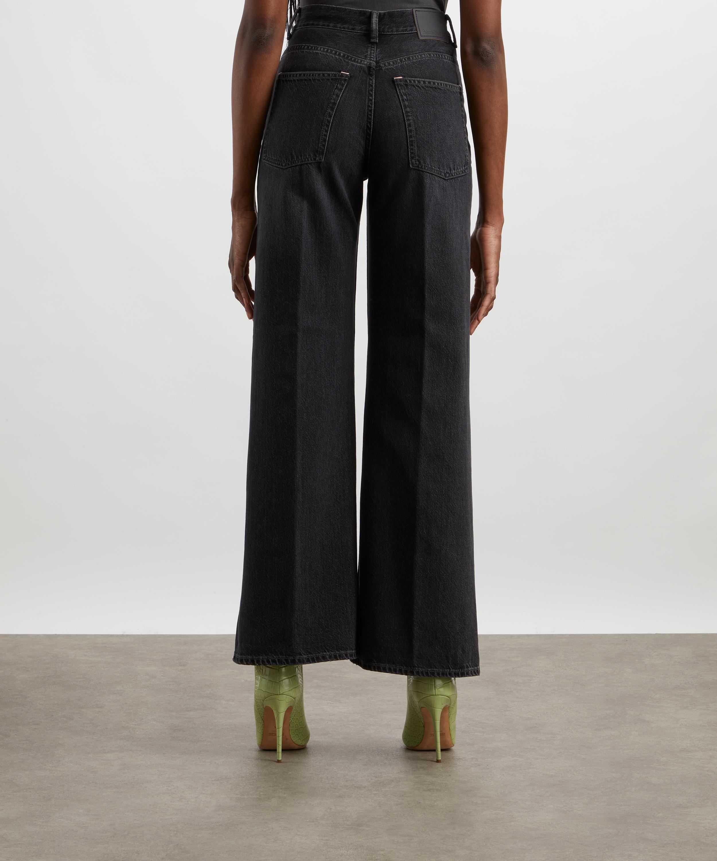 2022 Relaxed Fit Jeans - 4