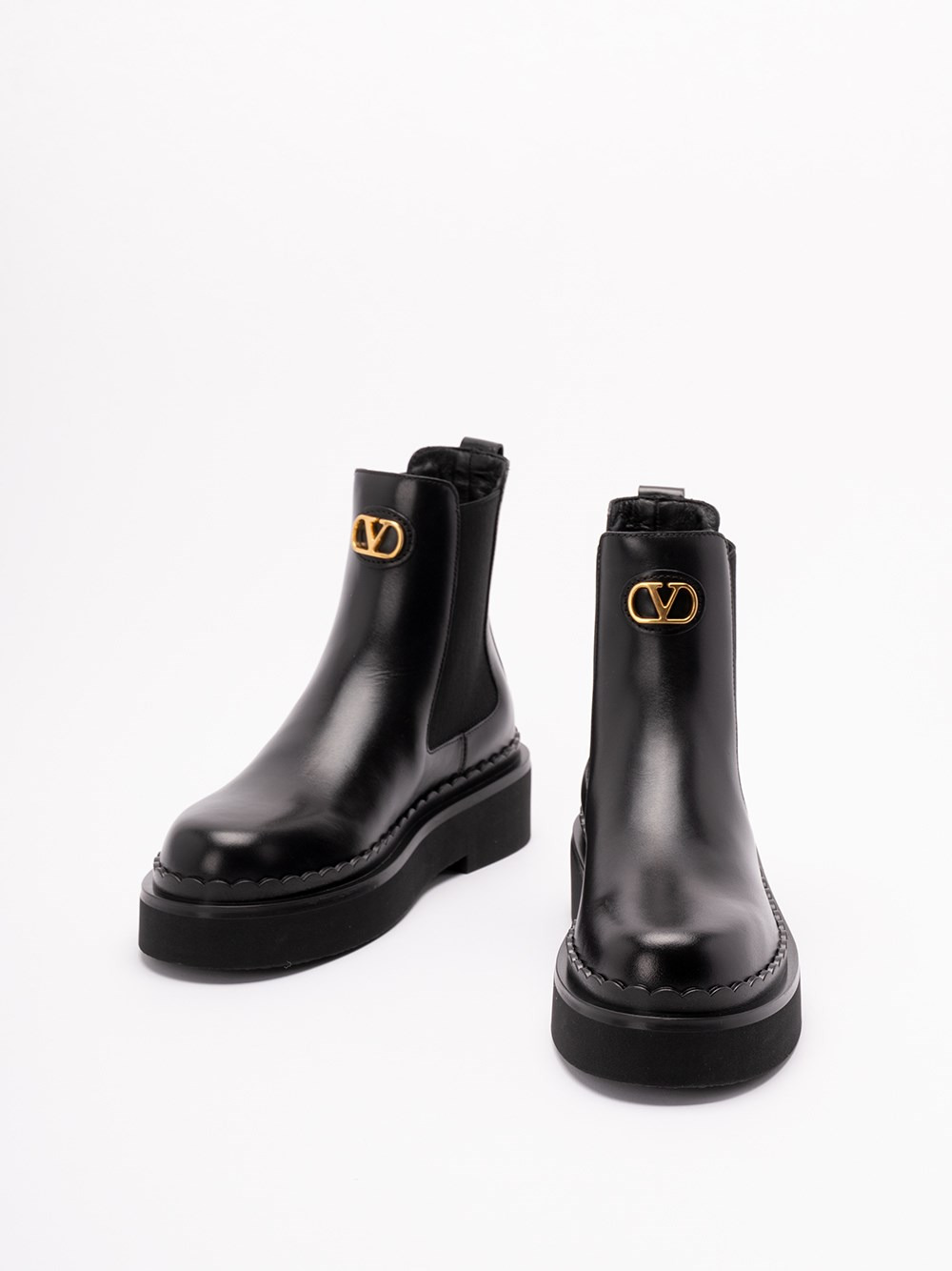 `VLogo Signature` Beatles Boots - 2