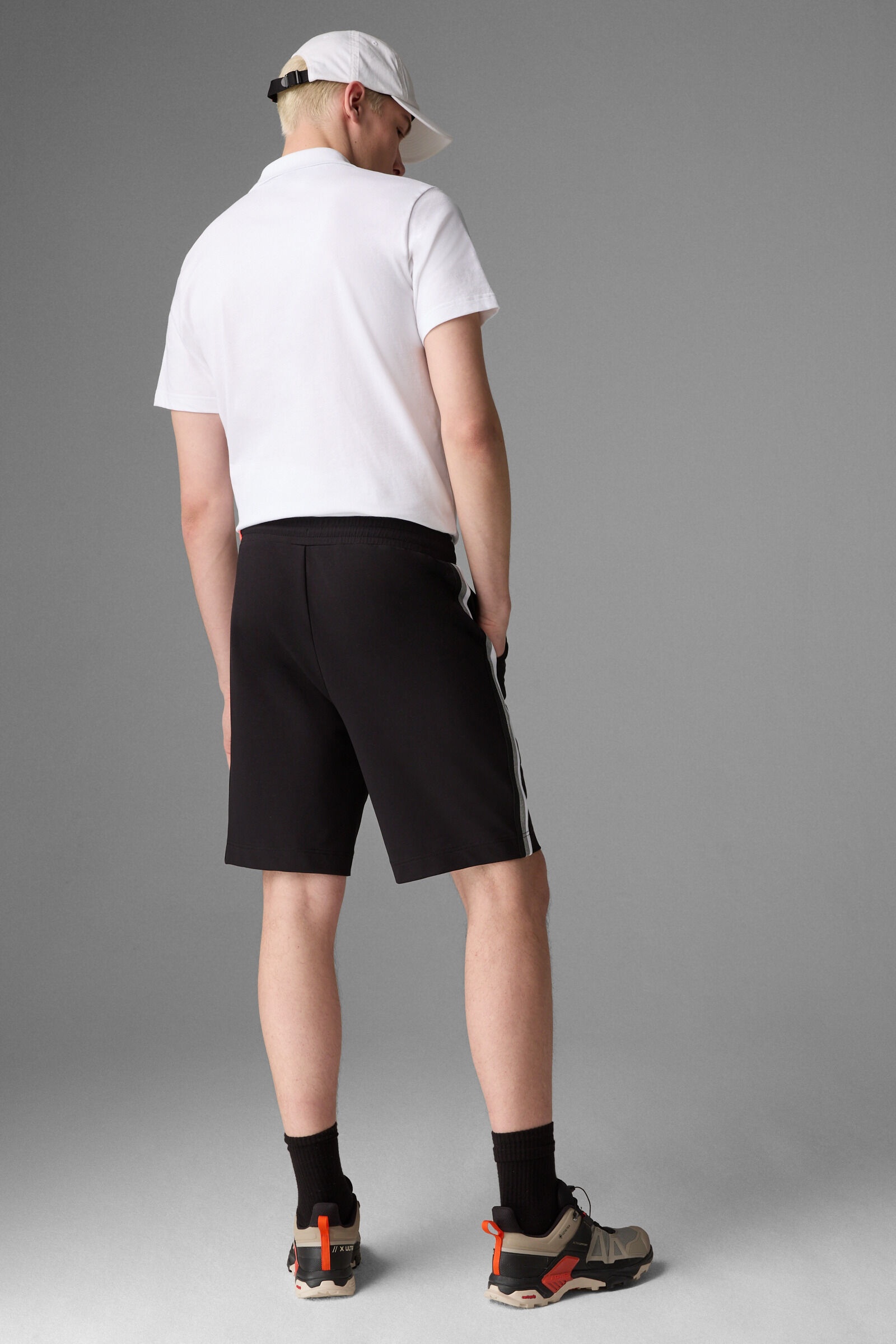 Norris sweat shorts in Black - 3