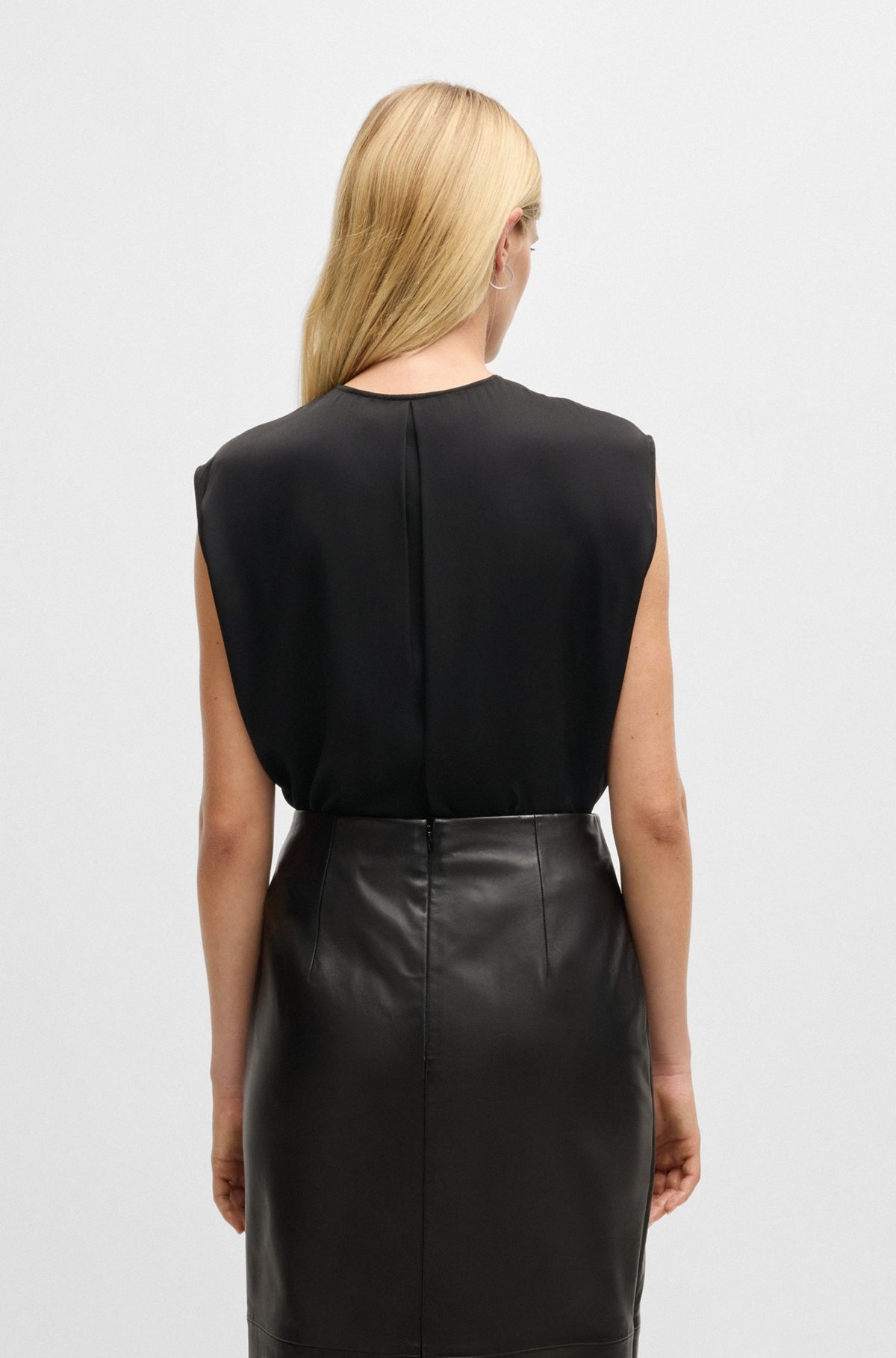FITTED SLEEVELESS BLOUSE IN STRETCH SILK WITH CONCEALED PLACKET - 5