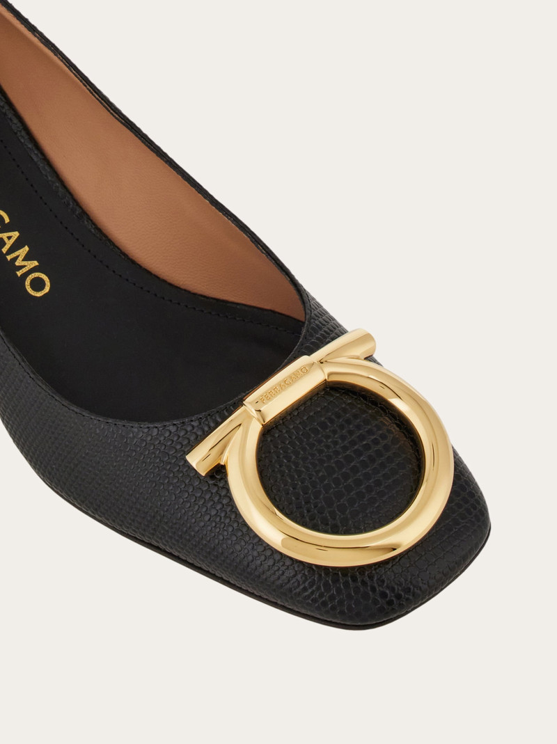 Low heeled pump with maxi Gancio detail 6