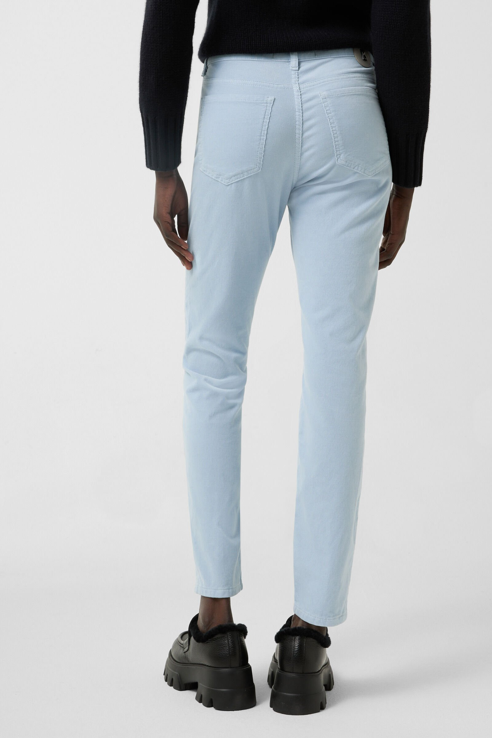 Julie 7/8 corduroy pants in Light blue - 3