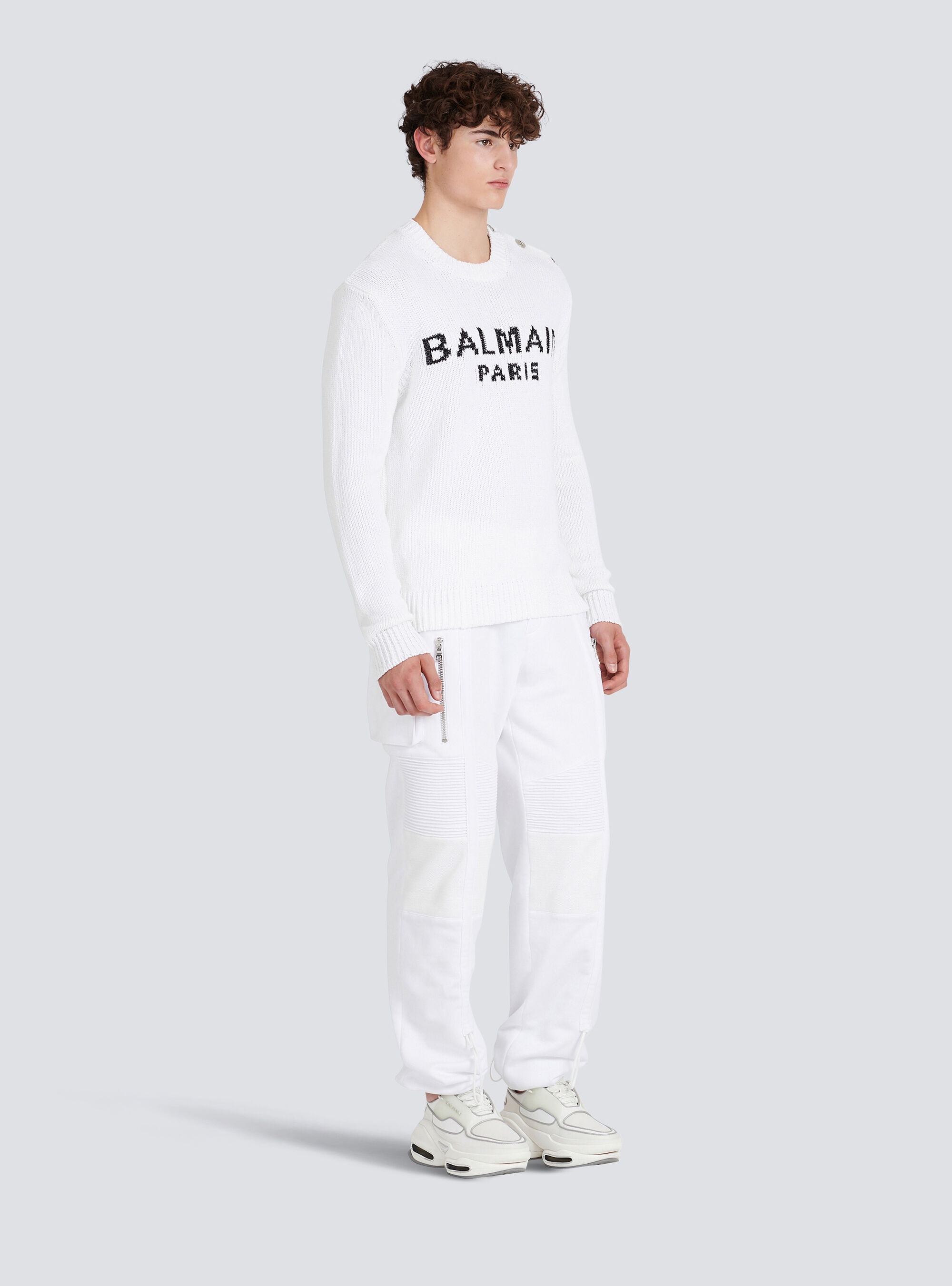 Cotton sweater with embroidered Balmain Paris logo - 5