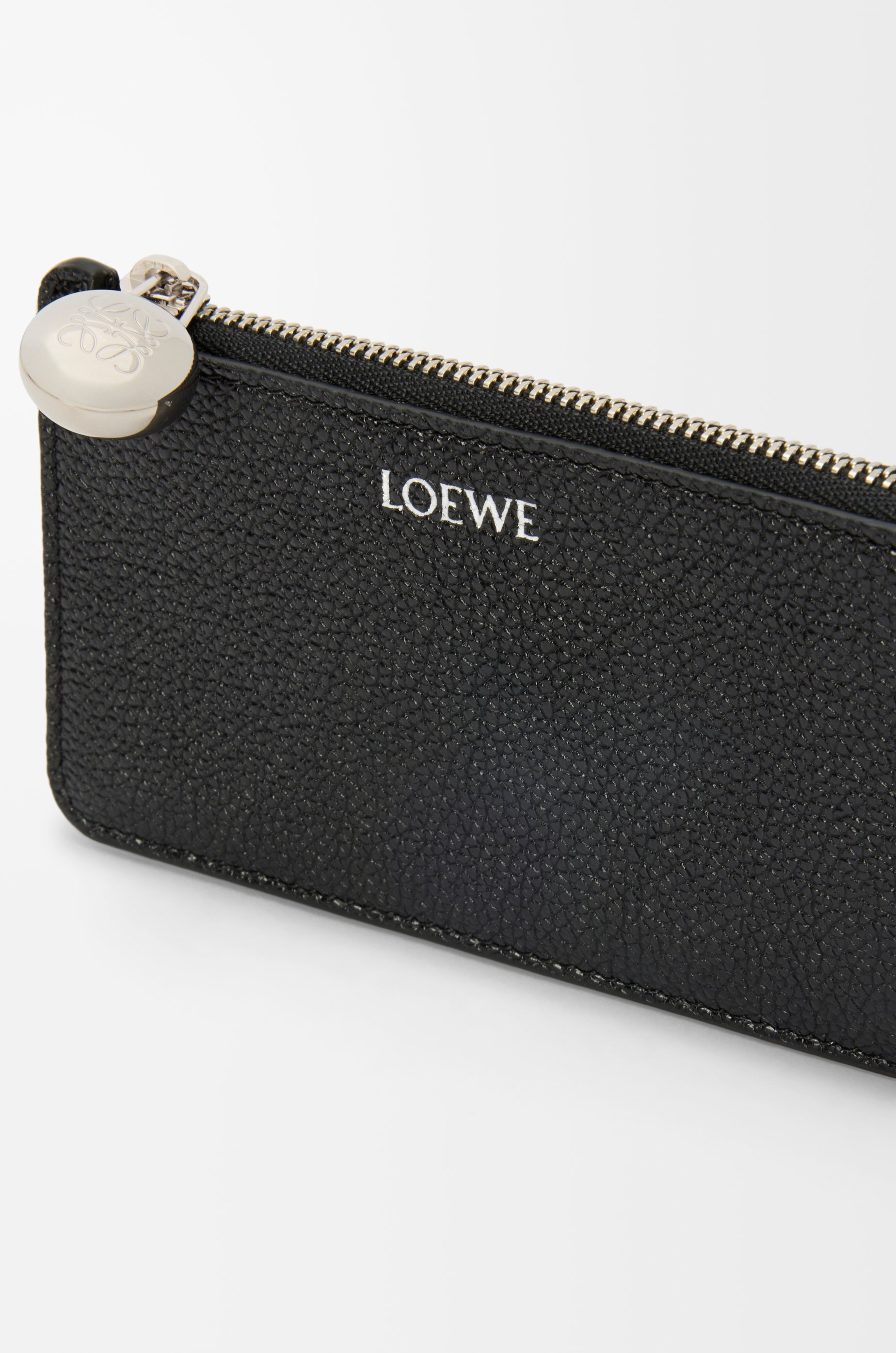 Pebble coin cardholder in pebble grained calfskin - 4