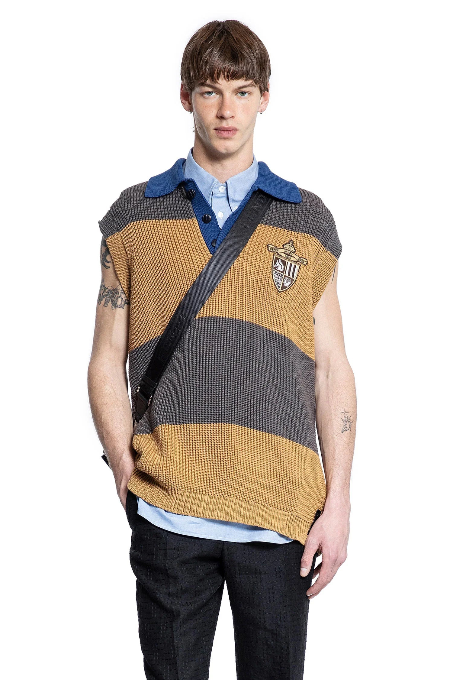 Striped-Crest-Logo-Polo-Gilet - 6